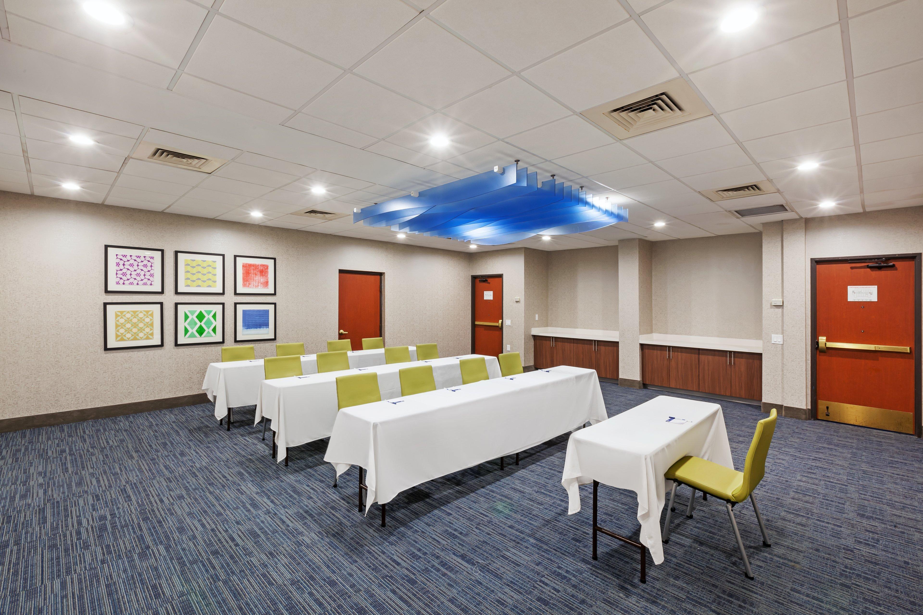 Holiday Inn Express & Suites Houston - Memorial Park Area By Ihg Екстериор снимка