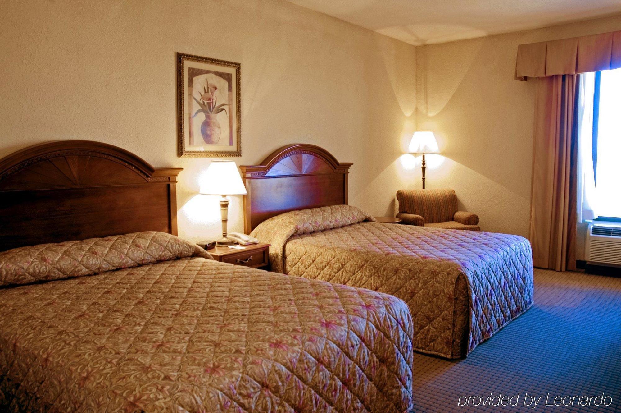 Holiday Inn Express & Suites Houston - Memorial Park Area By Ihg Екстериор снимка