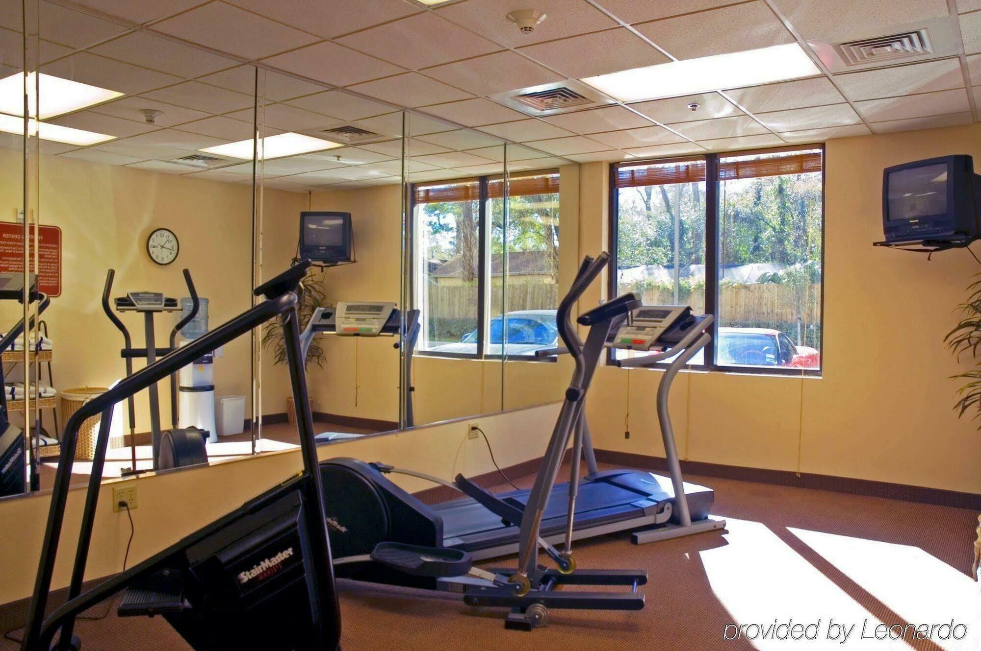Holiday Inn Express & Suites Houston - Memorial Park Area By Ihg Екстериор снимка